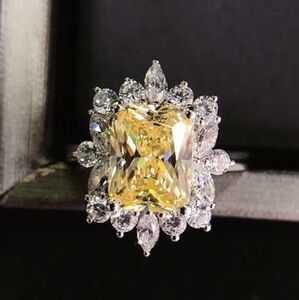 🐎 NEW! Limone Quartz Halo Ring Sz 6